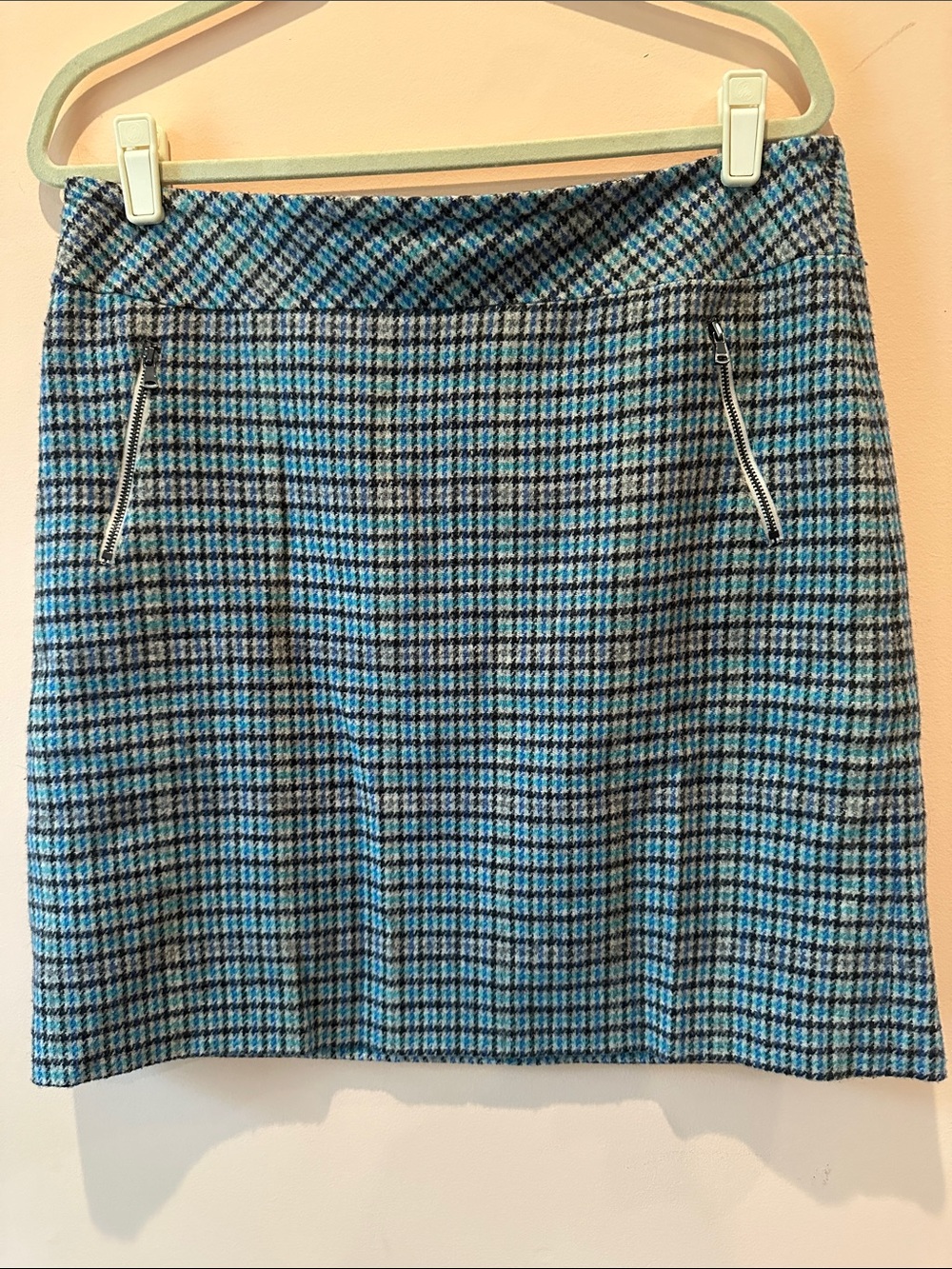 Talbots Size 10 Blue Teal Plaid Wool Blend Skirt Zip Pockets 35” Waist